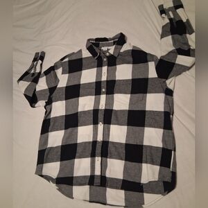 Old Navy Men's Checkered Black and White Shirt